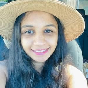 Meet your Posher, Divya